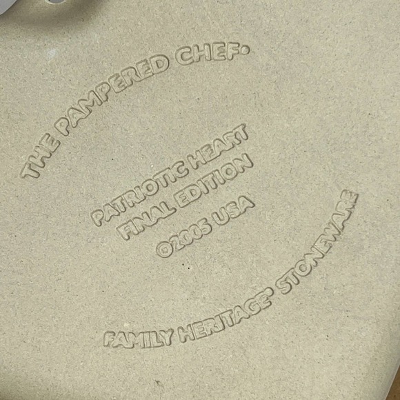 Pampered Chef Patriotic Heart Cookie Mold Final In Series Stoneware 2005 - Picture 6 of 7